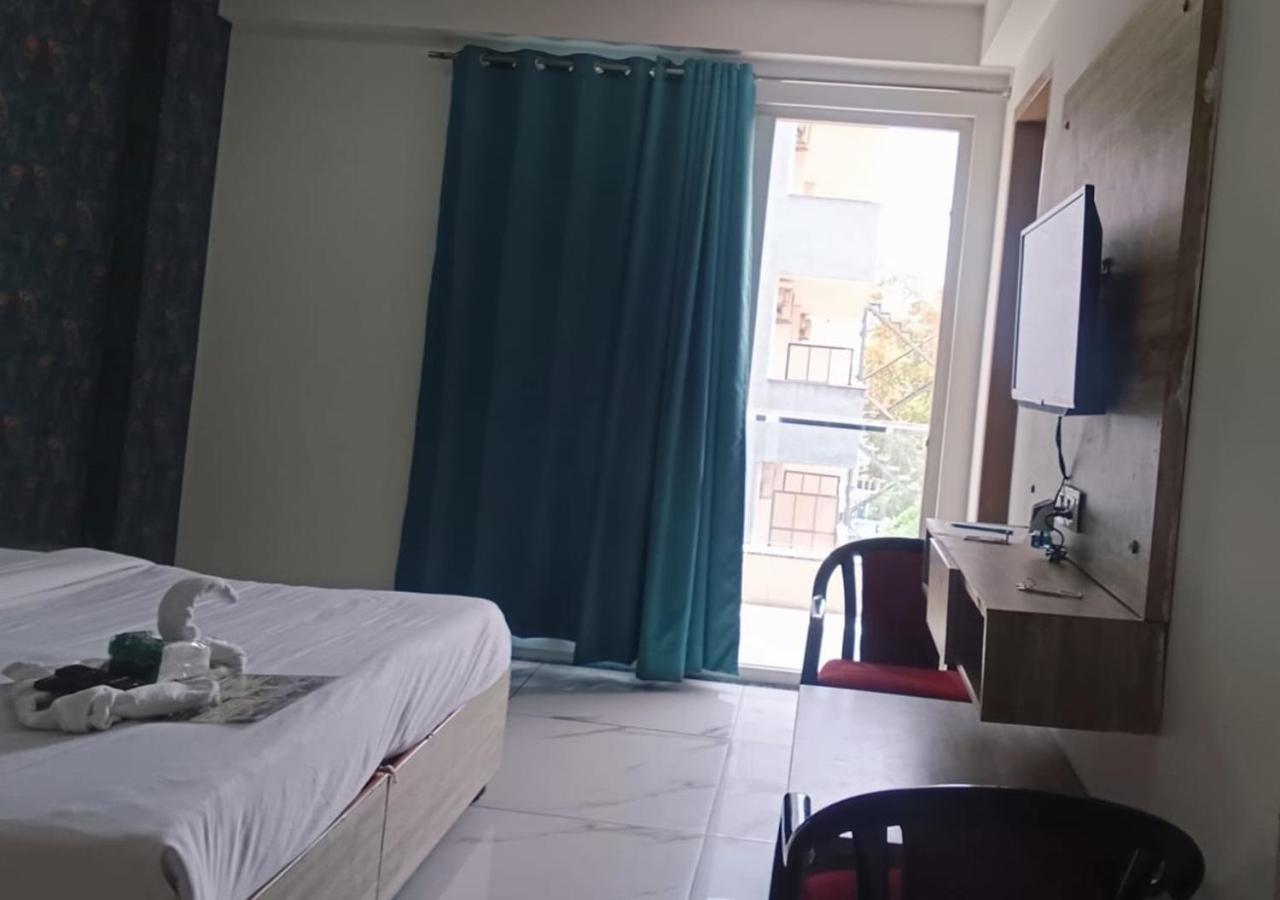 Akshay Dream Stay Gurgáon Kültér fotó